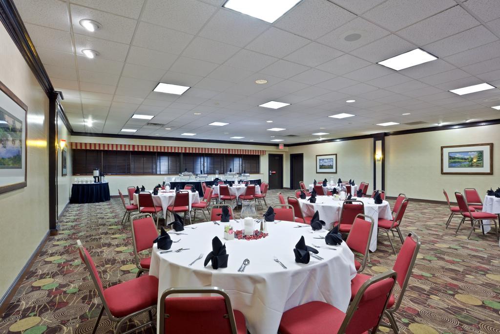 Holiday Inn Olathe Medical Center المطعم الصورة